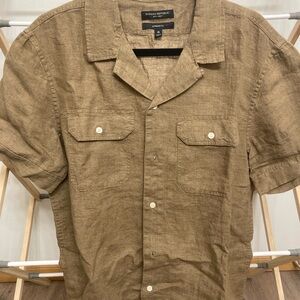 Banana Republic Men's Greenish-Tan Linen Shirt